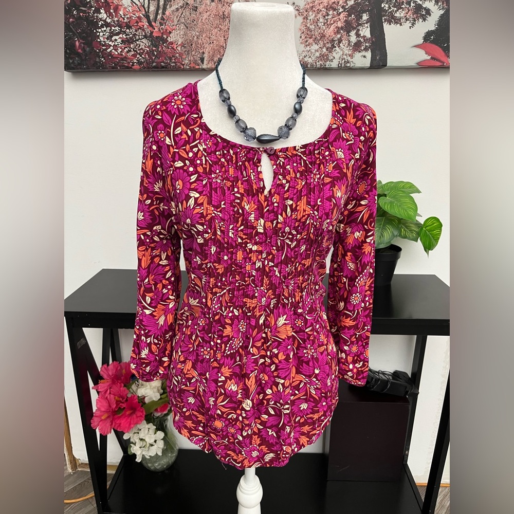 St. John’s Bay Women’s Top Blouse  Floral 3/4 Sleeve Size S 100% Rayon
